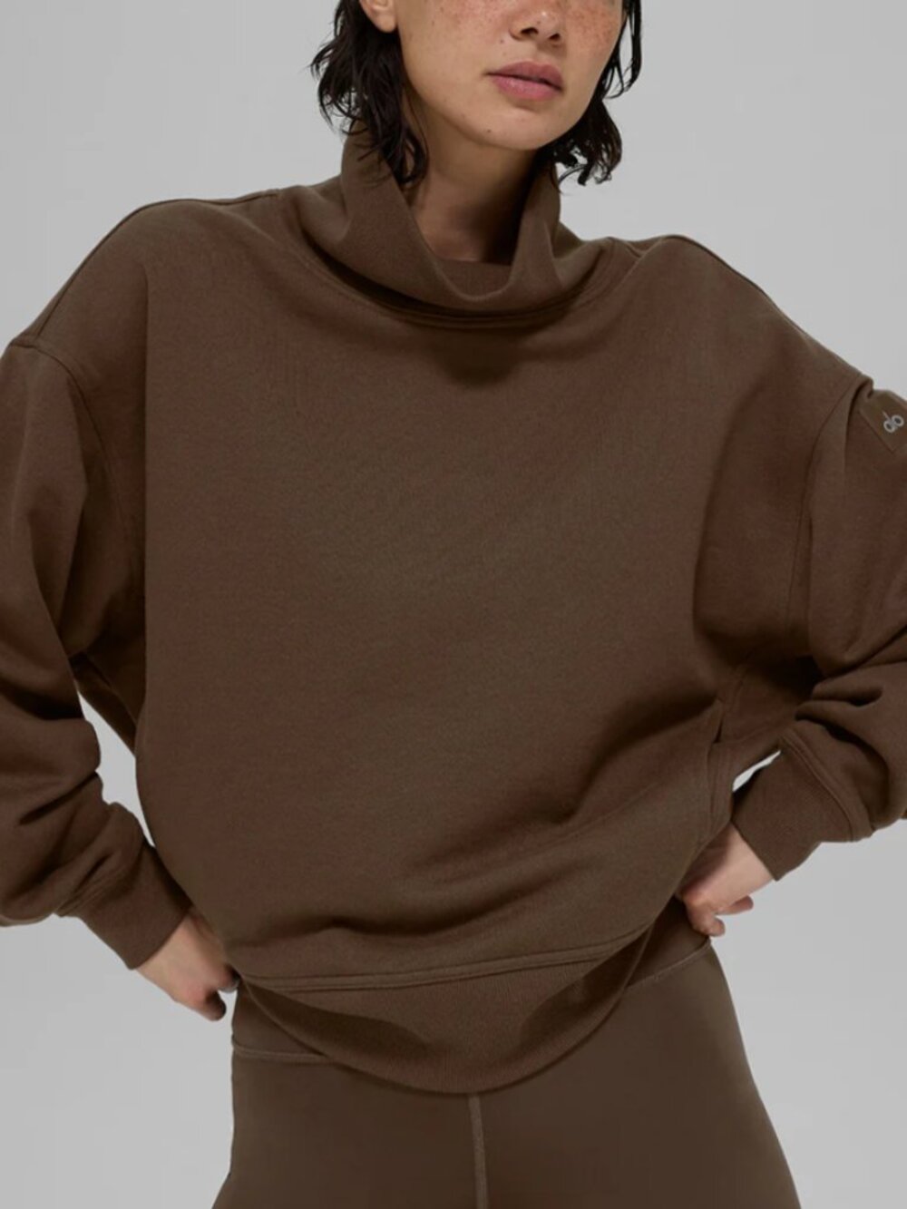 Alo Yoga Hazy Mock Neck Oversized Pullover In Espresso Women's Size M (NWT)